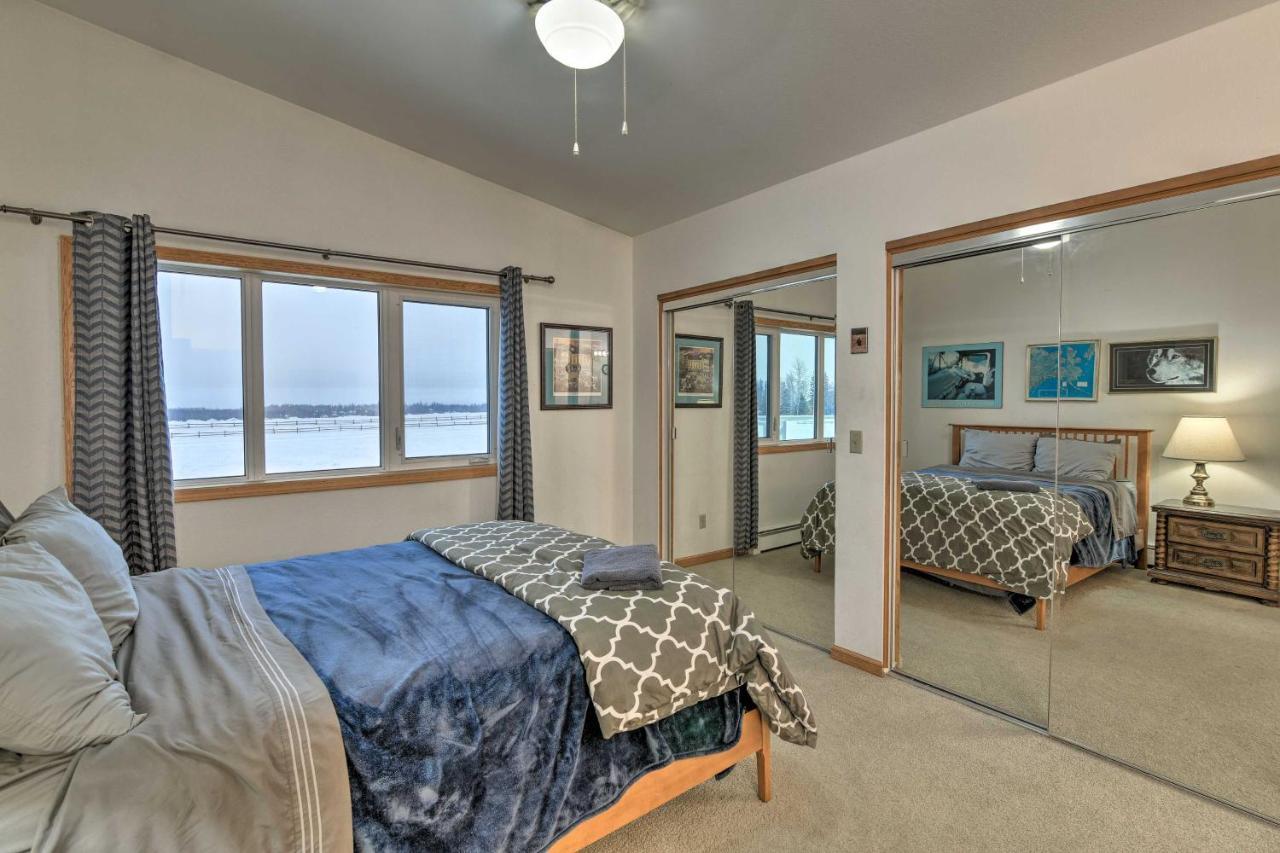 Spacious Family Home With Deck And Million-Dollar View Anchorage Eksteriør bilde